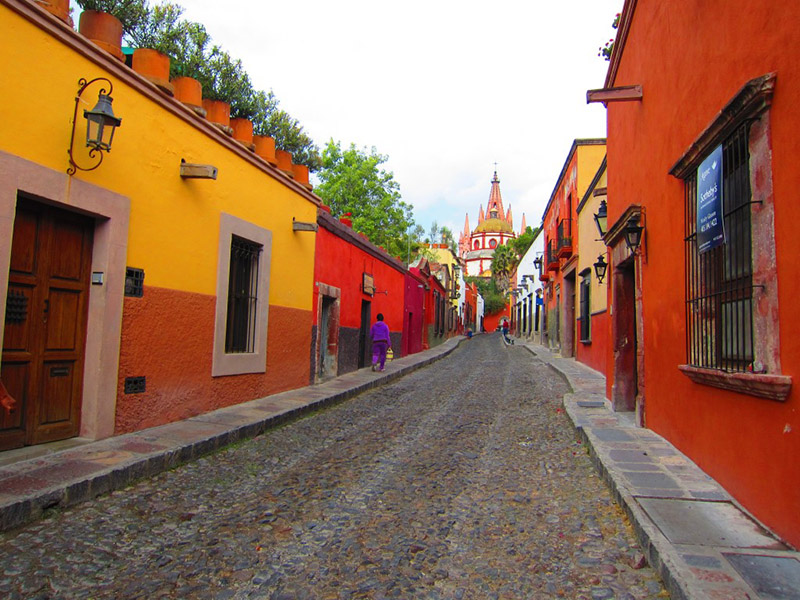 Aldama la calle más bonita de San Miguel de Allende.